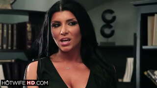 ĸ�满的摩洛伊斯兰解放阵线等不及要搞砸她的同事。她的丈夫隐藏偷偷看他的大奶子的妻子那边的.她facefucked和游乐设施的公鸡