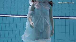 دنیای زیر آب, بررسی سوالات داغ