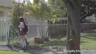 Ung Jomfru Savner Klasse Til At Kneppe Hendes Kæreste