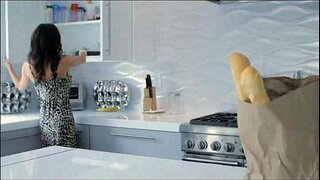 PureMature Martini Uzbuđuje Милфу Веронику Авлув